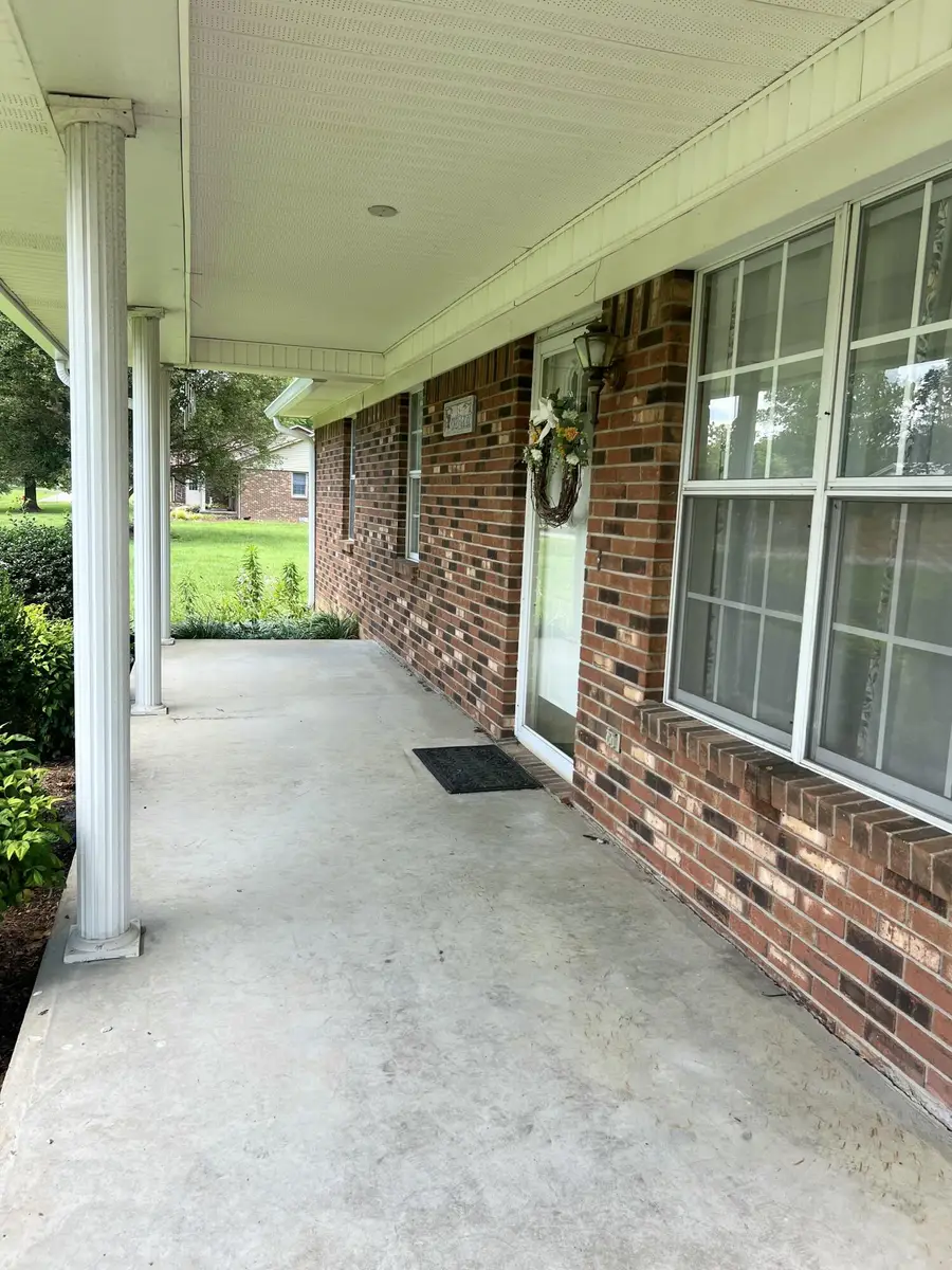 134 Cherokee Avenue, Russell Springs, KY 42642 - #3