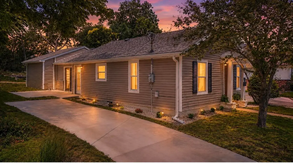 103 W Brown Street, Nicholasville, KY 40356 - #1