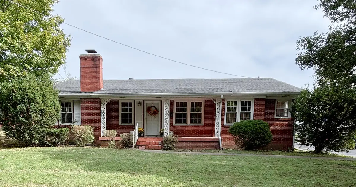 414 S Moore Street, Marion, KY 42064 - #1