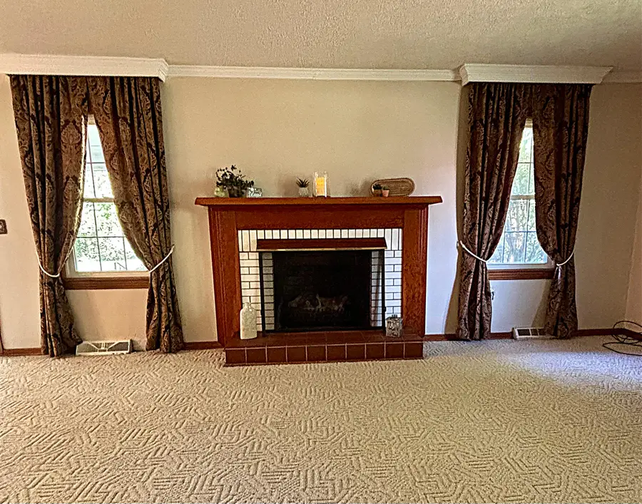 414 S Moore Street, Marion, KY 42064 - #3
