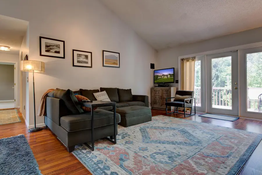 102 Beechwood Drive, Richmond, KY 40475 - #3