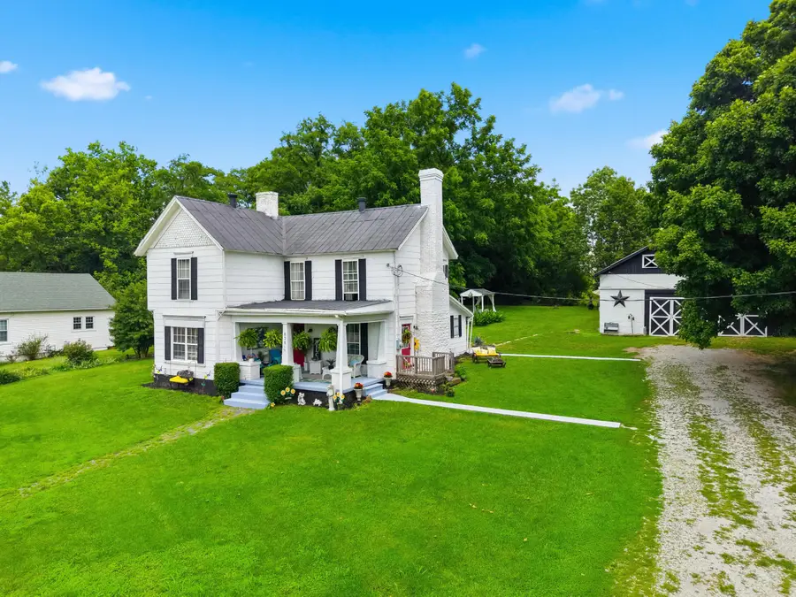 828 E Main Street, Stanford, KY 40484 - #2