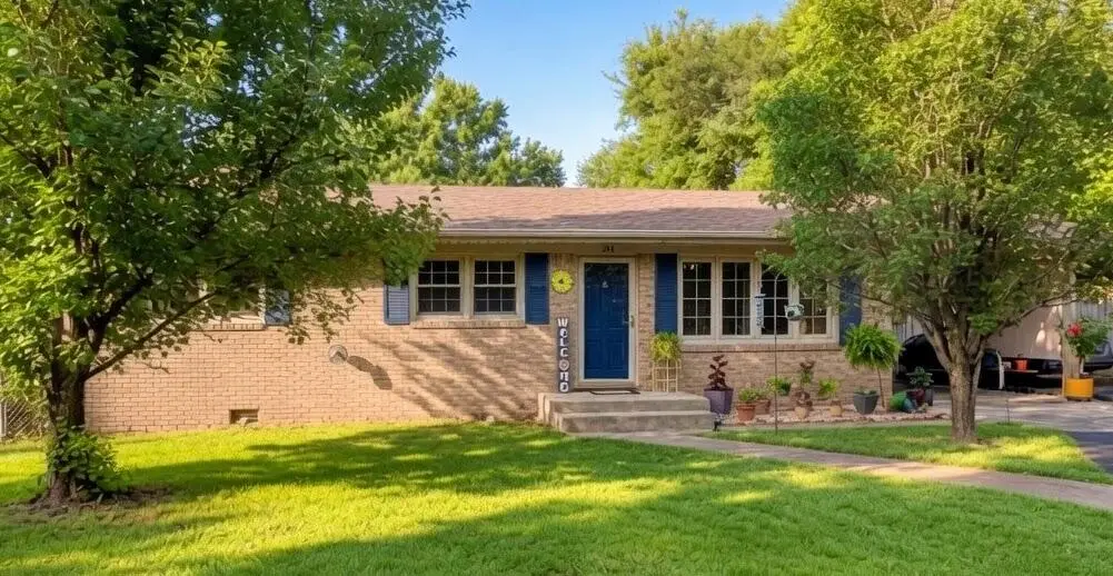 313 Linden Avenue, Eddyville, KY 42038 - #1