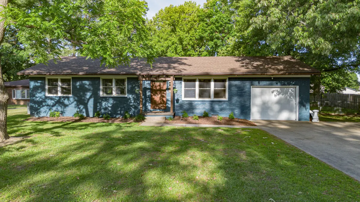 580 Oakland Circle, Paducah, KY 42003 - #1