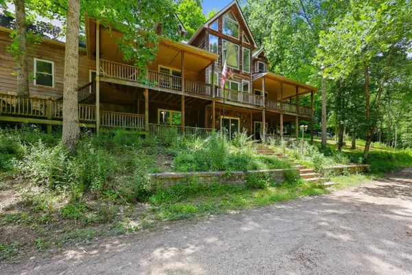 1840 Pleasant Valley Road, Bradfordsville, KY 40009