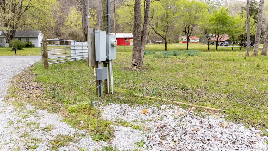 620 Perry Springs Road, Eddyville, KY 42038 - #2