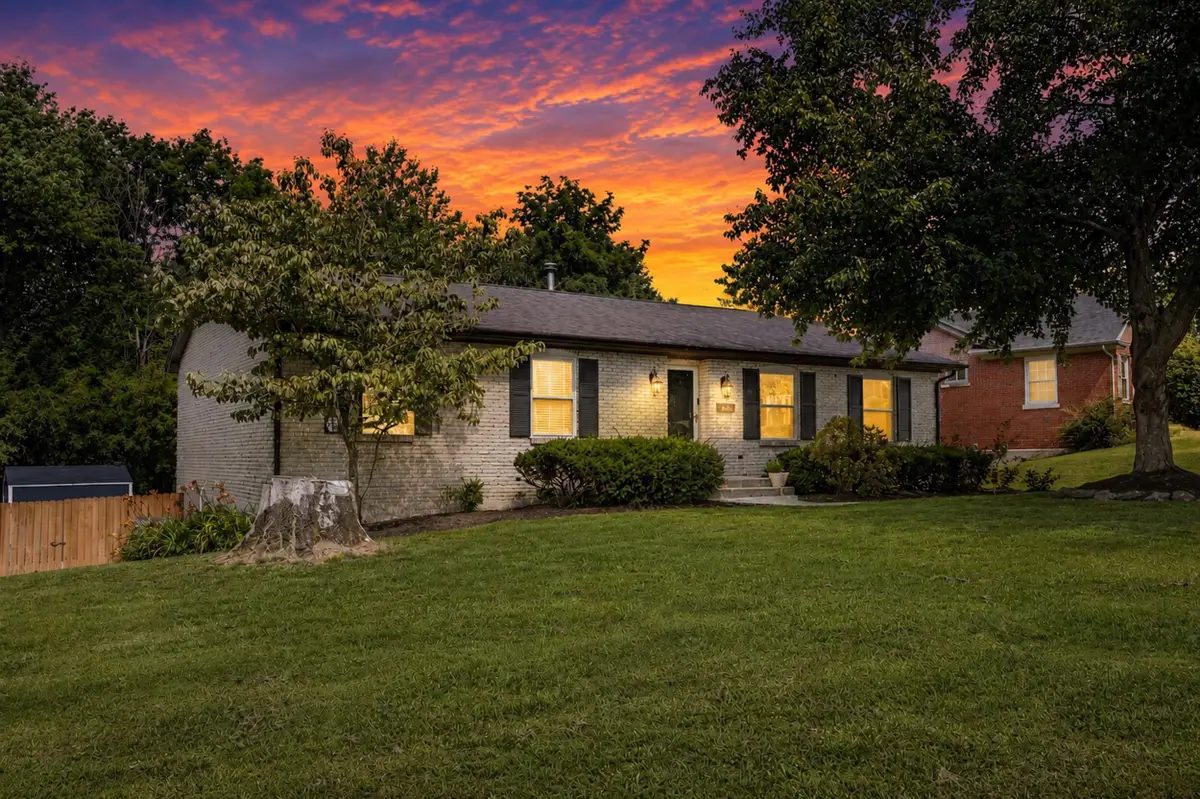3483 Lansdowne Drive, Lexington, KY 40517 - #1