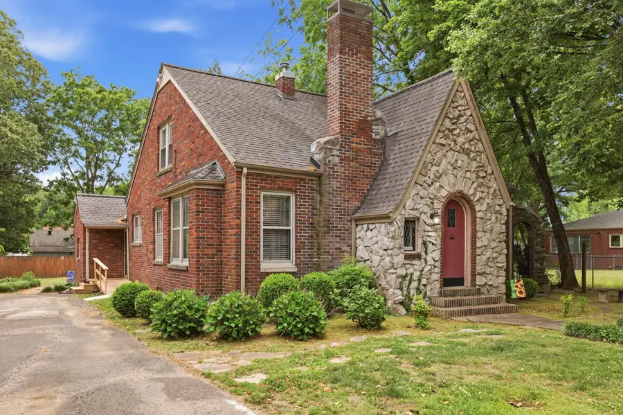 110 N 10th Street, Murray, KY 42071 - #2