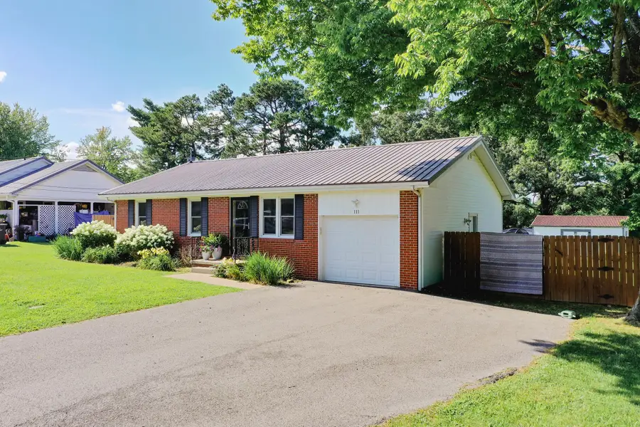 111 Oak Drive, Princeton, KY 42445 - #2