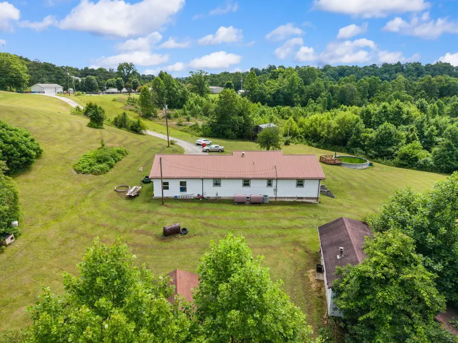 3492 Hawk Creek Road, London, KY 40741 - #2