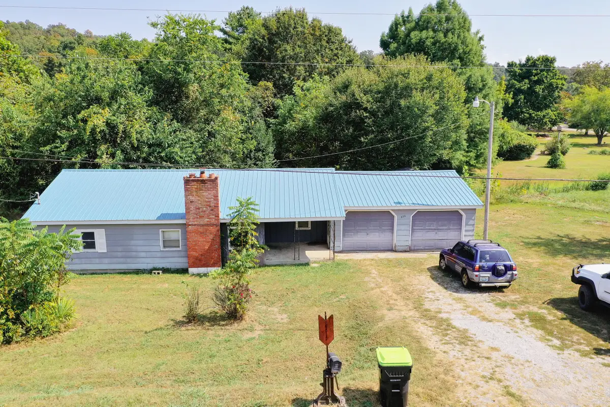 934 Farmersville Road, Princeton, KY 42445 - #1