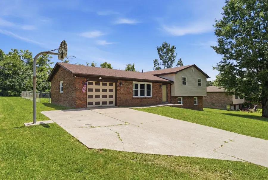 150 Mountain View Drive, Berea, KY 40403 - #3