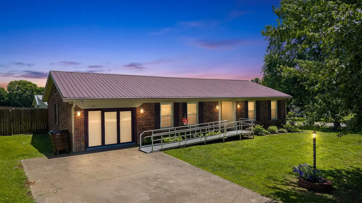 401 Haddix Street, Harrodsburg, KY 40330 - #1