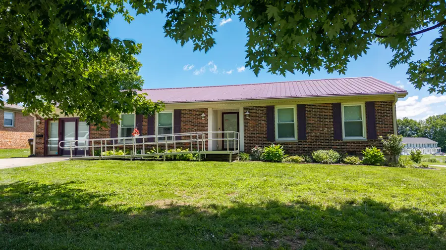401 Haddix Street, Harrodsburg, KY 40330 - #2