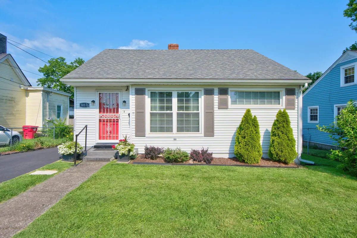 305 1/2 S 3rd Street, Nicholasville, KY 40356 - #1