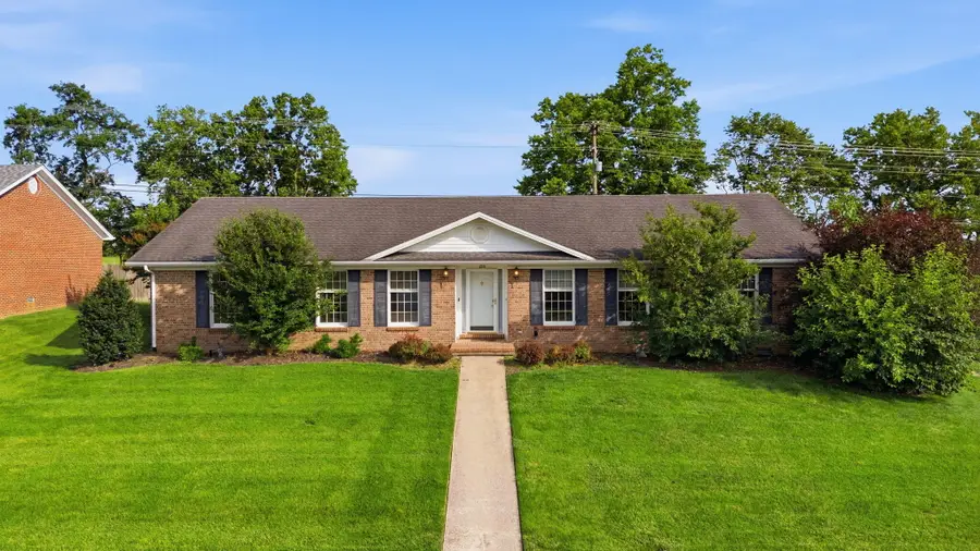 250 Savannah Drive, Nicholasville, KY 40356 - #2