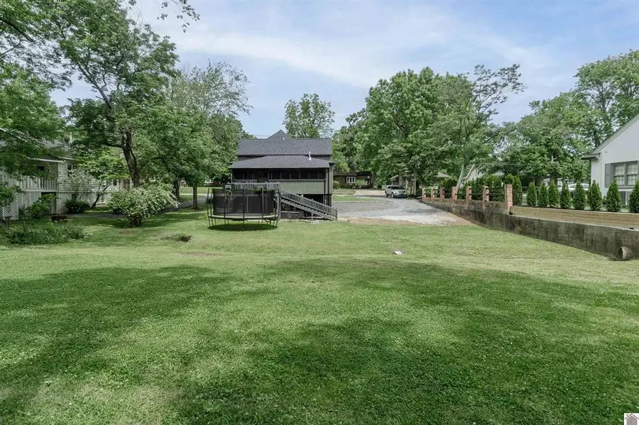 811 Olive Street, Murray, KY 42071 - #2