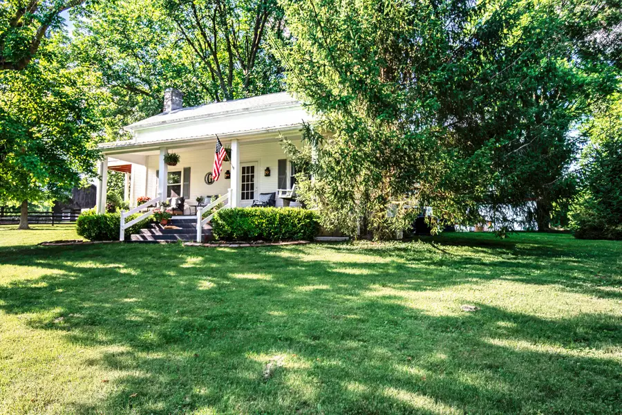 650 Delaney Ferry Road, Versailles, KY 40383 - #2
