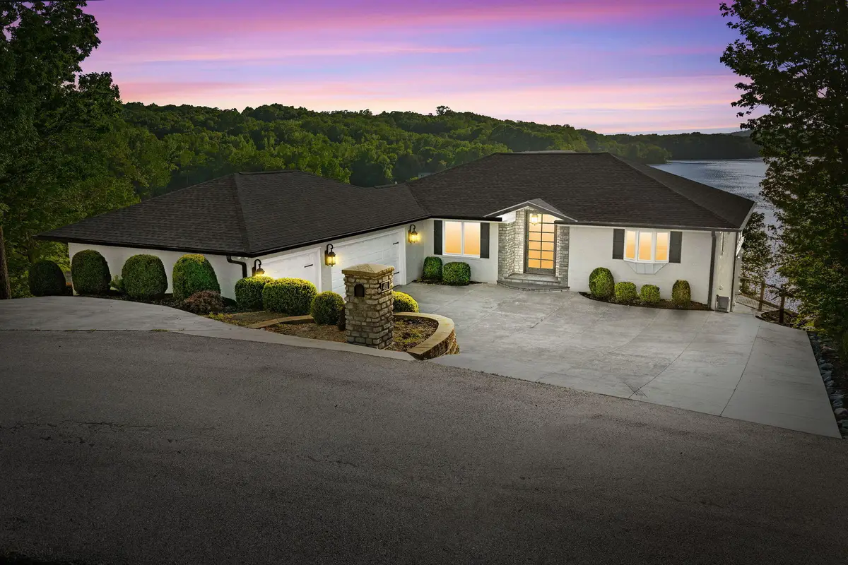 401 Pollard Circle, Cadiz, KY 42211 - #1