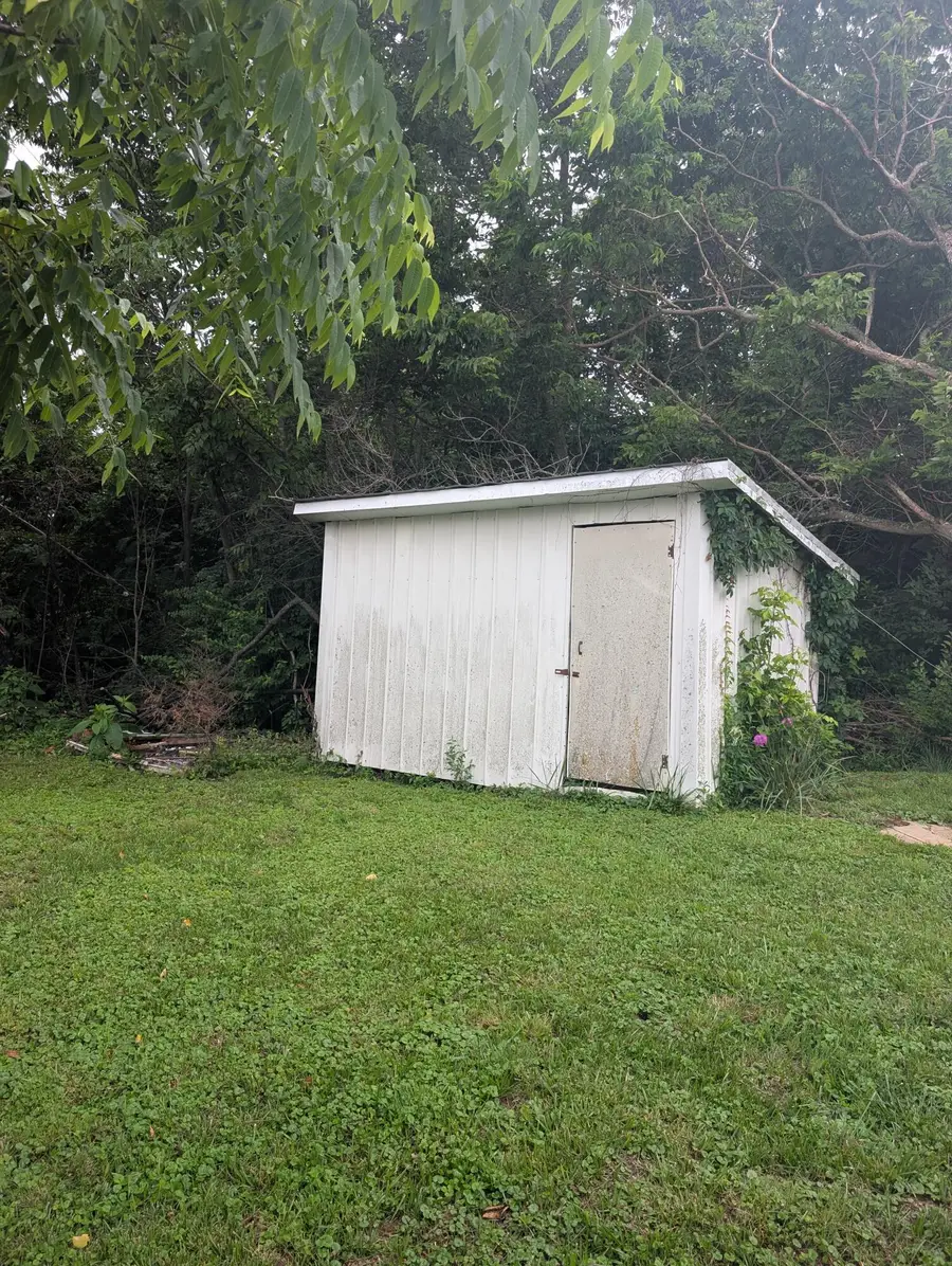 1070 New Liberty Road, Lawrenceburg, KY 40342 - #2