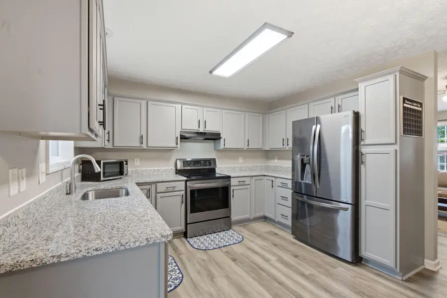653 Oldham Avenue, Richmond, KY 40475 - #3