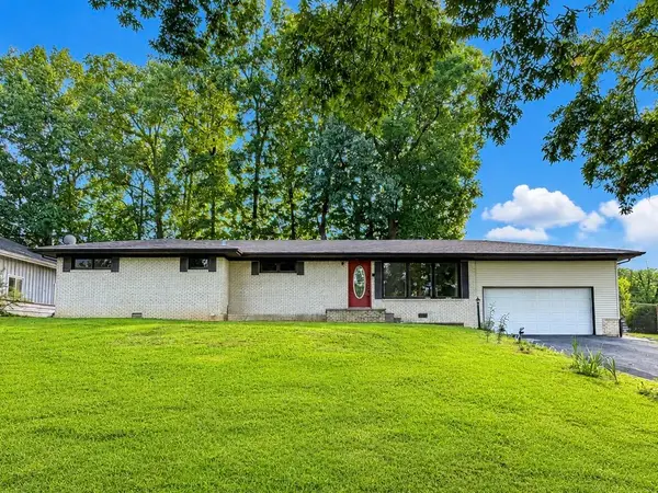 225 Nickell Heights Road, Paducah, KY 42003