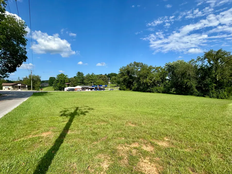 812 E Bourne Avenue, Somerset, KY 42501 - #3