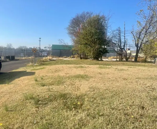 1111 S Campbell Street, Hopkinsville, KY 42240