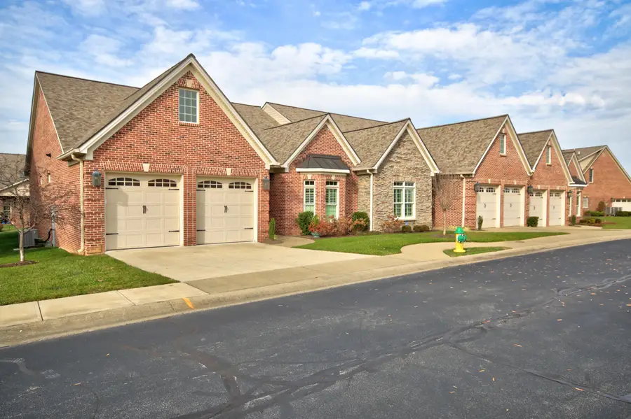 3891 Wentworth Place, Lexington, KY 40515 - #2