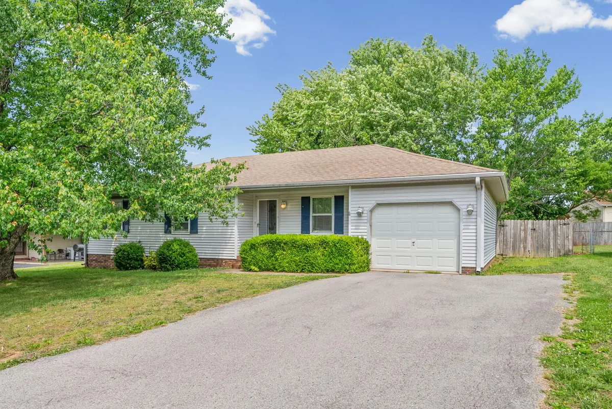 535 Foxfield Road, Hopkinsville, KY 42240 - #1