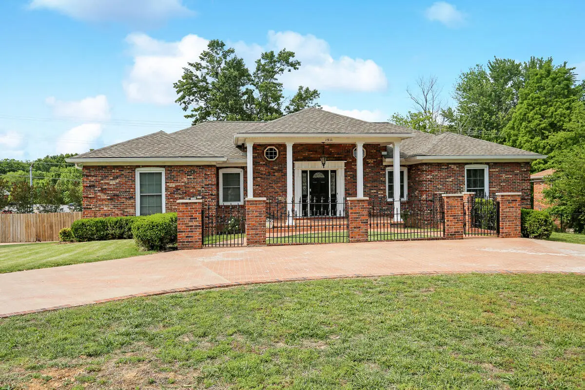 1511 Oxford Drive, Murray, KY 42071 - #1