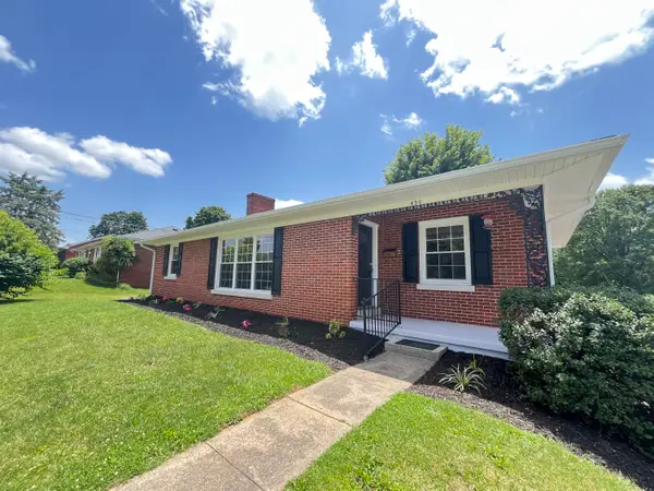 430 College Manor, Harrodsburg, KY 40330