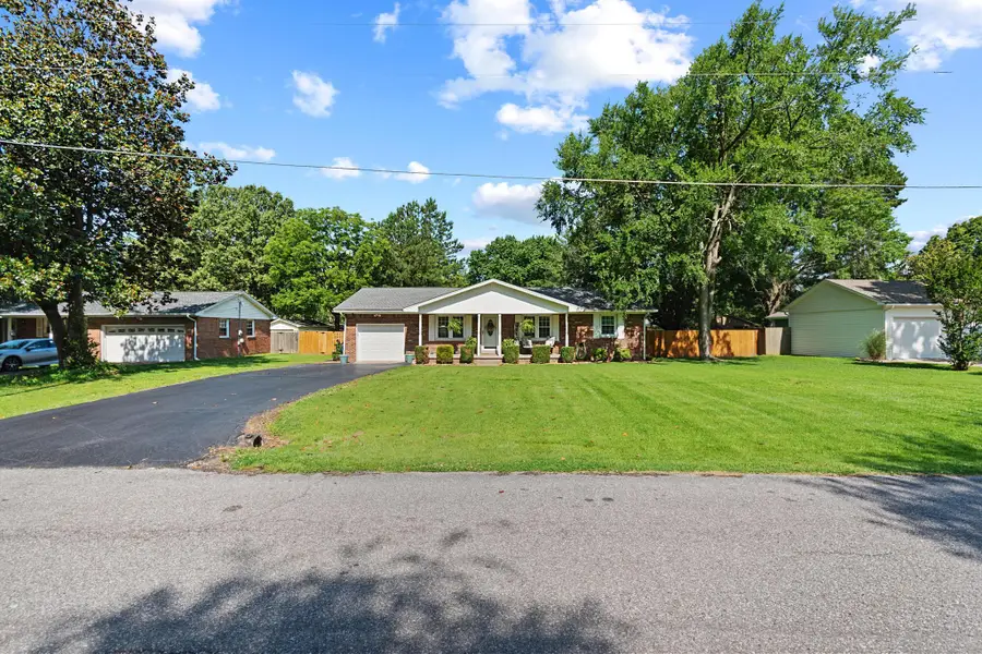 411 Briarcliff Drive, Paducah, KY 42003 - #3