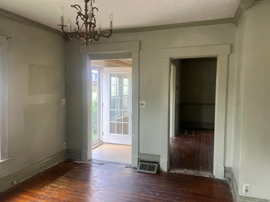 503 W Broadway Street, Frankfort, KY 40601 - #2