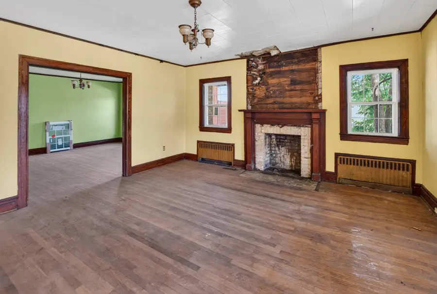 200 W 12th Street, Benton, KY 42025 - #2