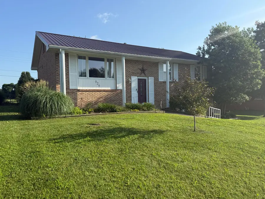 926 Riverside Drive, Harrodsburg, KY 40330 - #2