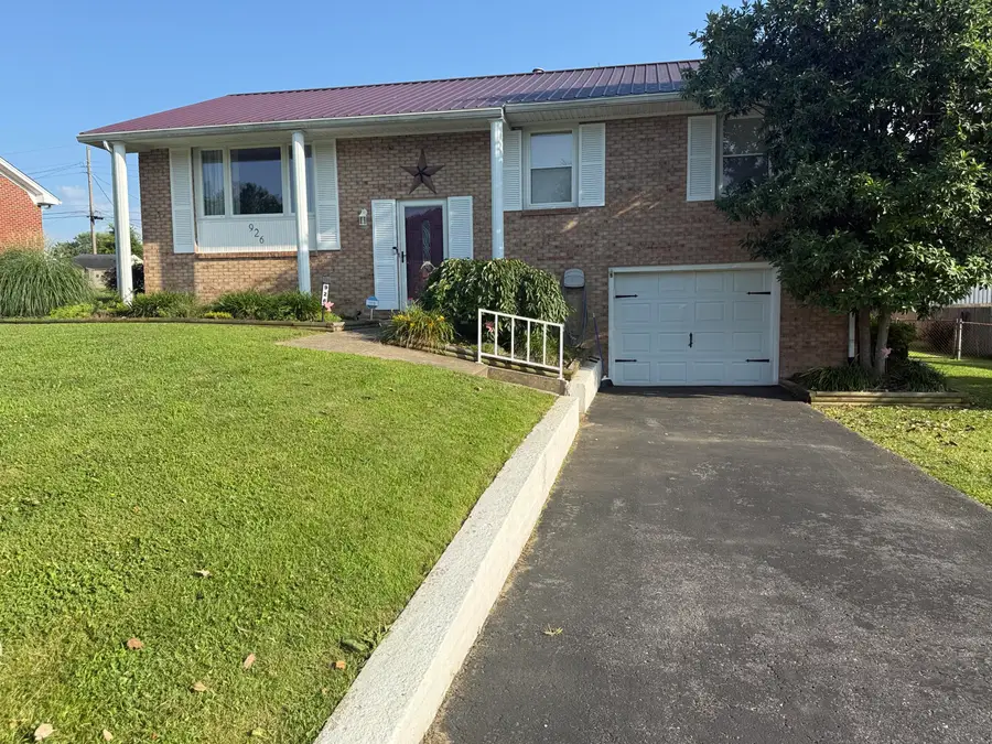 926 Riverside Drive, Harrodsburg, KY 40330 - #3