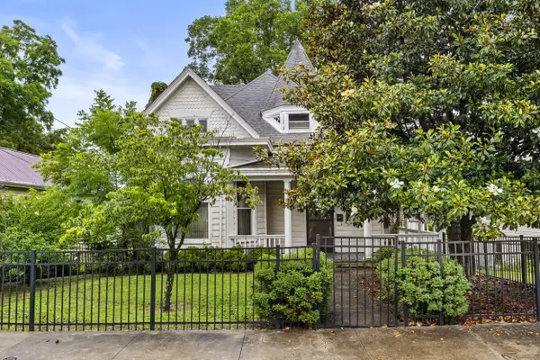 658 Higgins Avenue, Paris, KY 40361