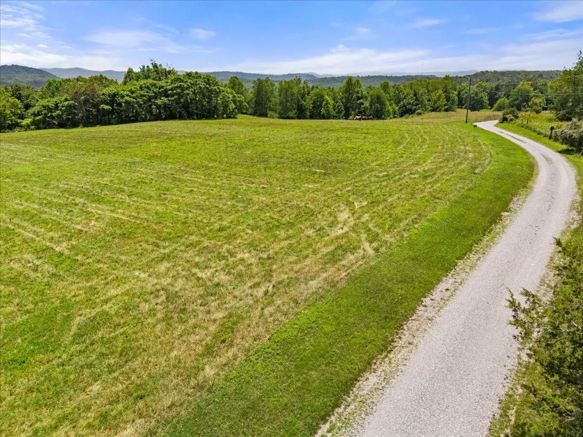 999 Barefoot Bottoms Road, Corbin, KY 40701 - #1