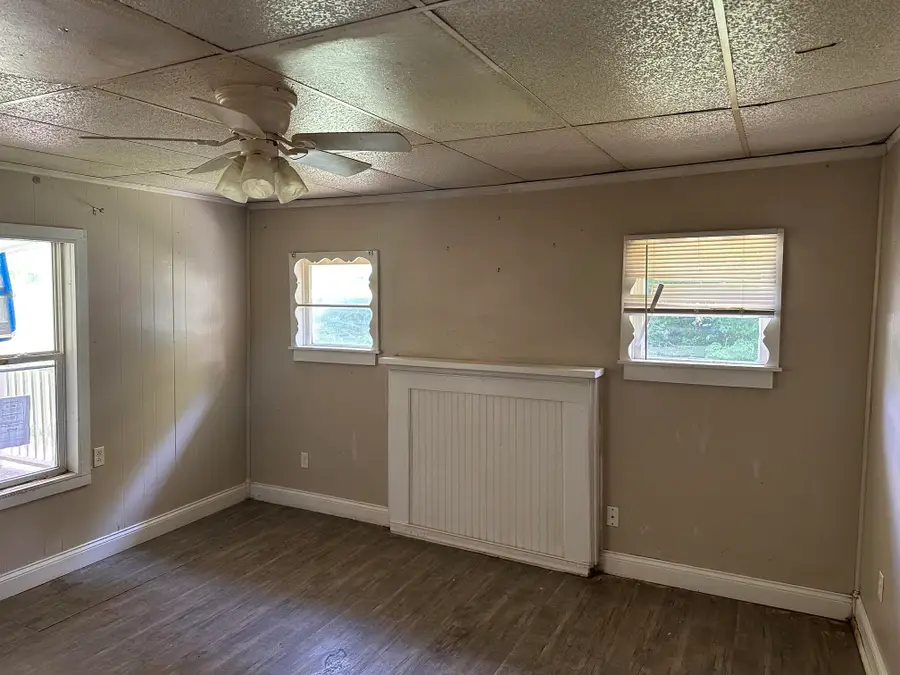 1094 Barnesburg Road, Somerset, KY 42503 - #3