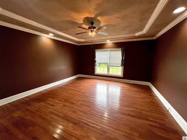 564 W Wiswell Road, Murray, KY 42071 - #3