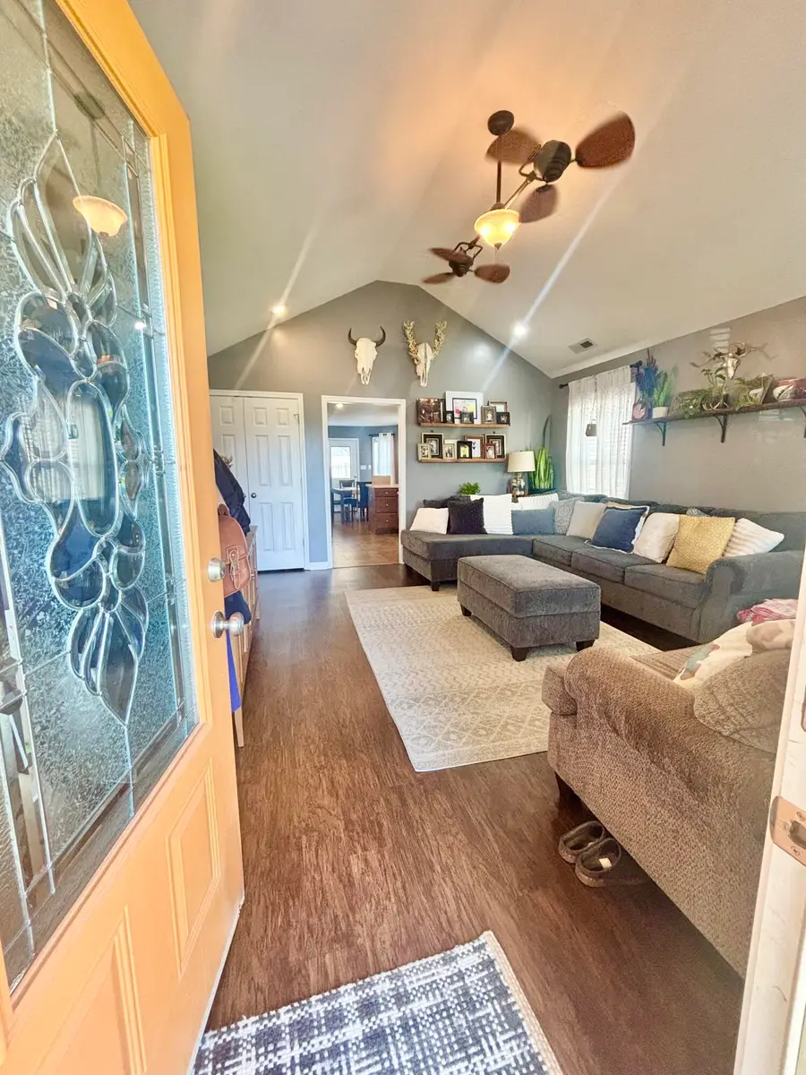 102 Saddlebrook Court, Hopkinsville, KY 42240 - #3