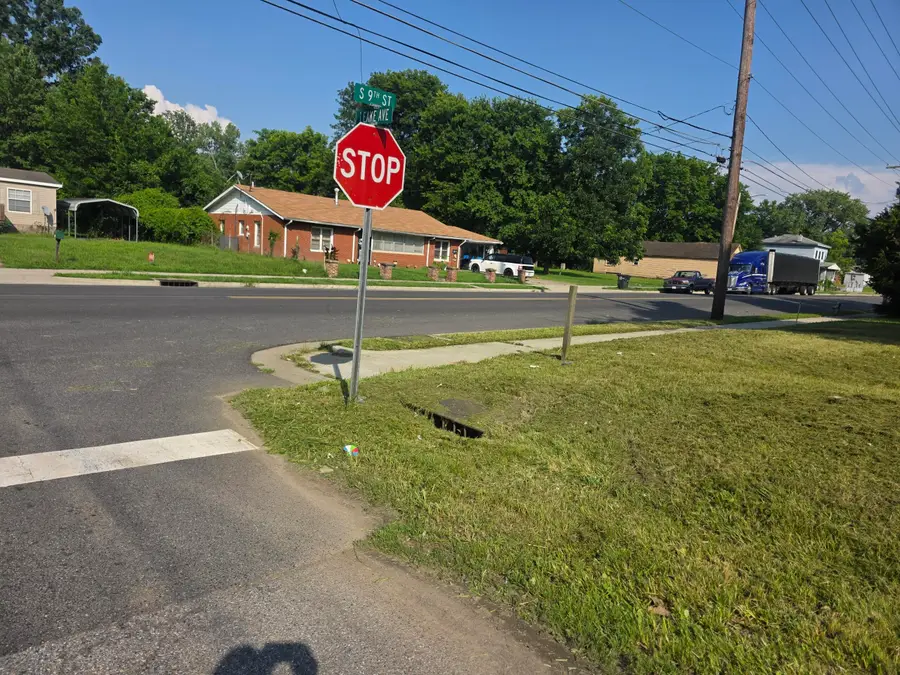 1317 S 9th Street, Paducah, KY 42003 - #2