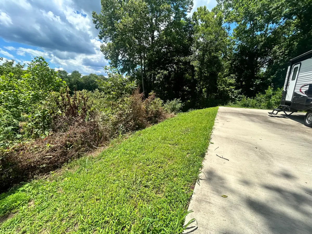 15 River Spur West, Burkesville, KY 42717 - #1