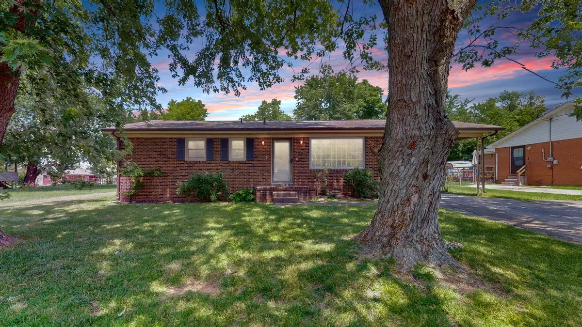 602 Holiday Park Drive, Hopkinsville, KY 42240 - #1