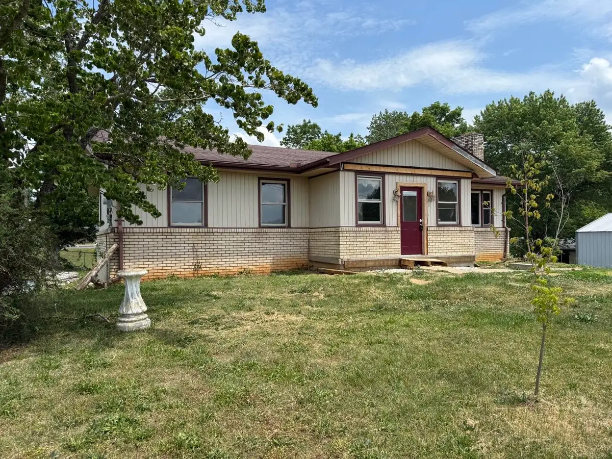900 Deerfield Lane, Somerset, KY 42501 - #1