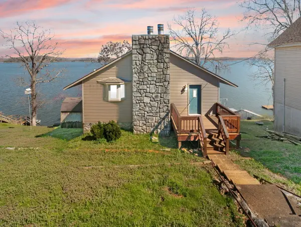 62 Lakeshore Drive, New Concord, KY 42076