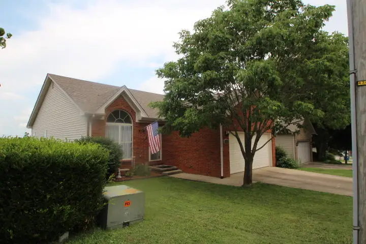 109 Yorkshire Drive, Lawrenceburg, KY 40342 - #3