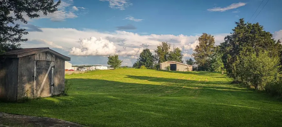 1821 Elkhorn Road, Campbellsville, KY 42718 - #3