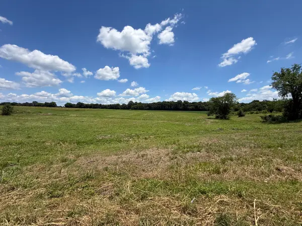 1720 Hopkins Road, Murray, KY 42071